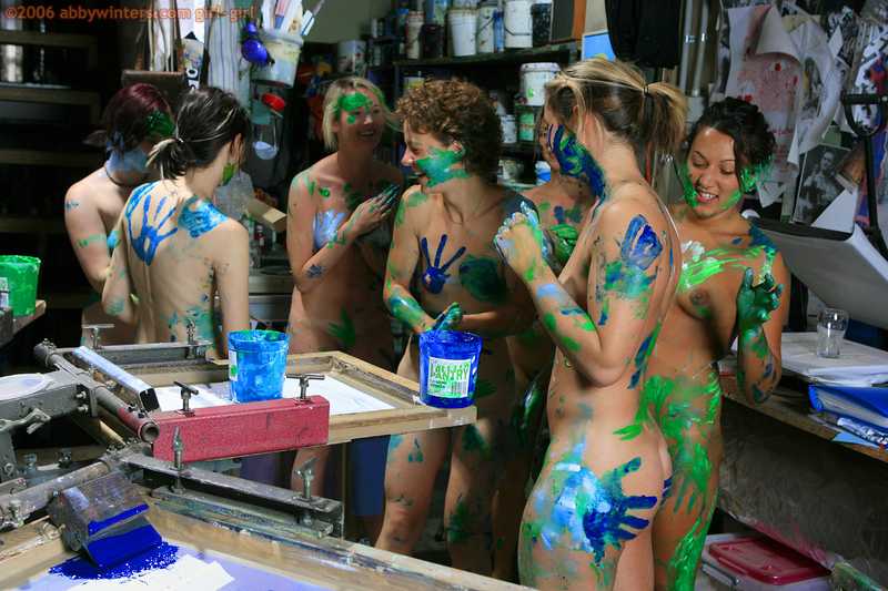 Seven naked Australian girls screen printng
