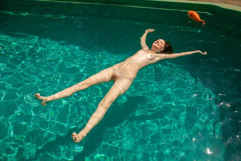 Nude Girl Holly Pees Outdoors